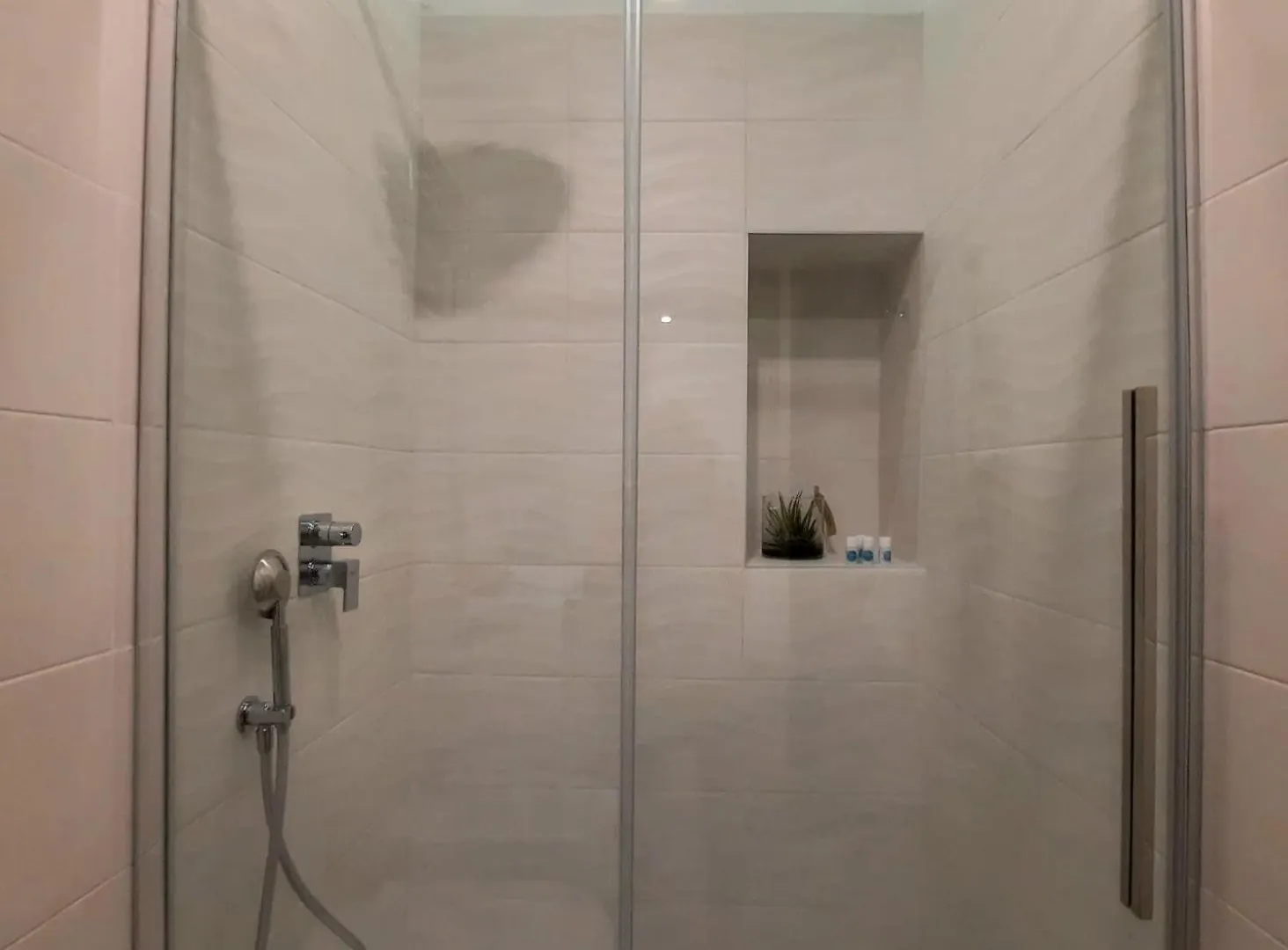 Apartment Suite Naviglio Grande Milan