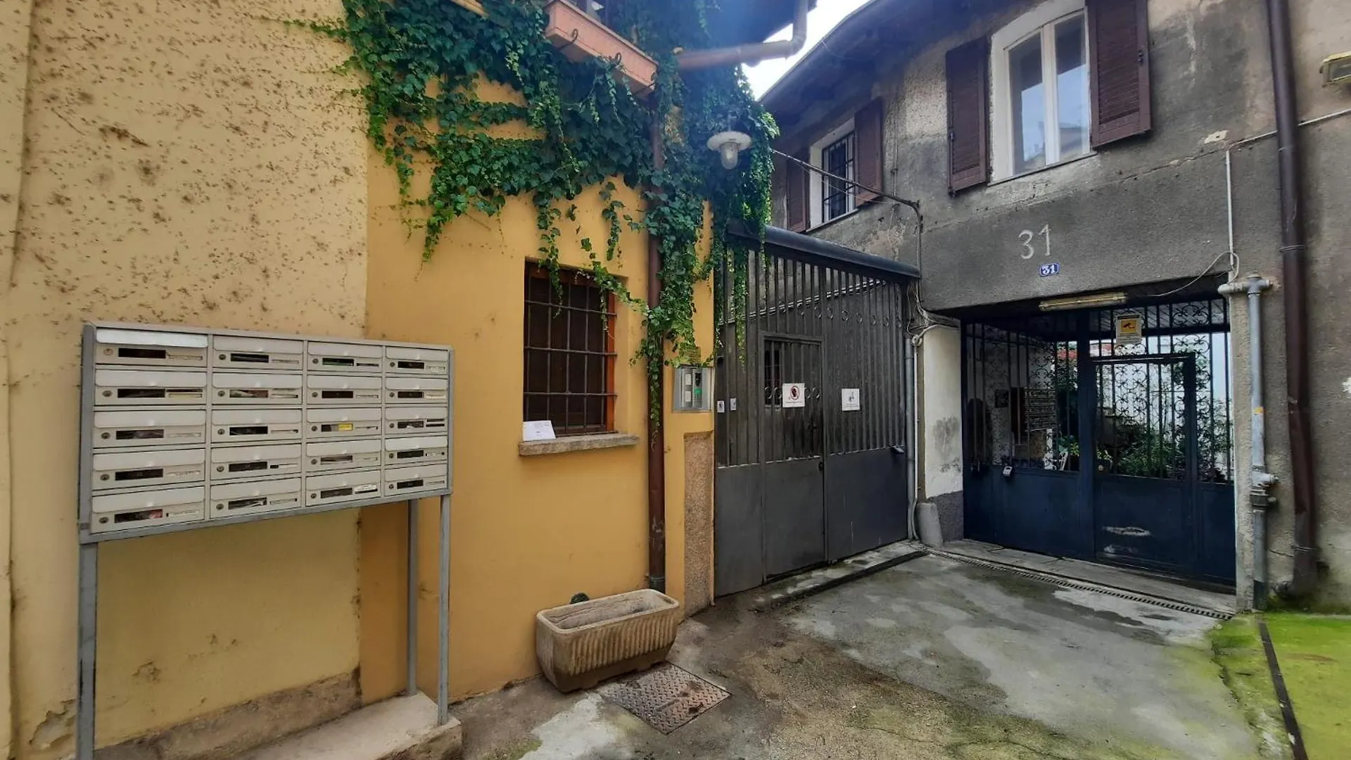 Apartment Suite Naviglio Grande Milan